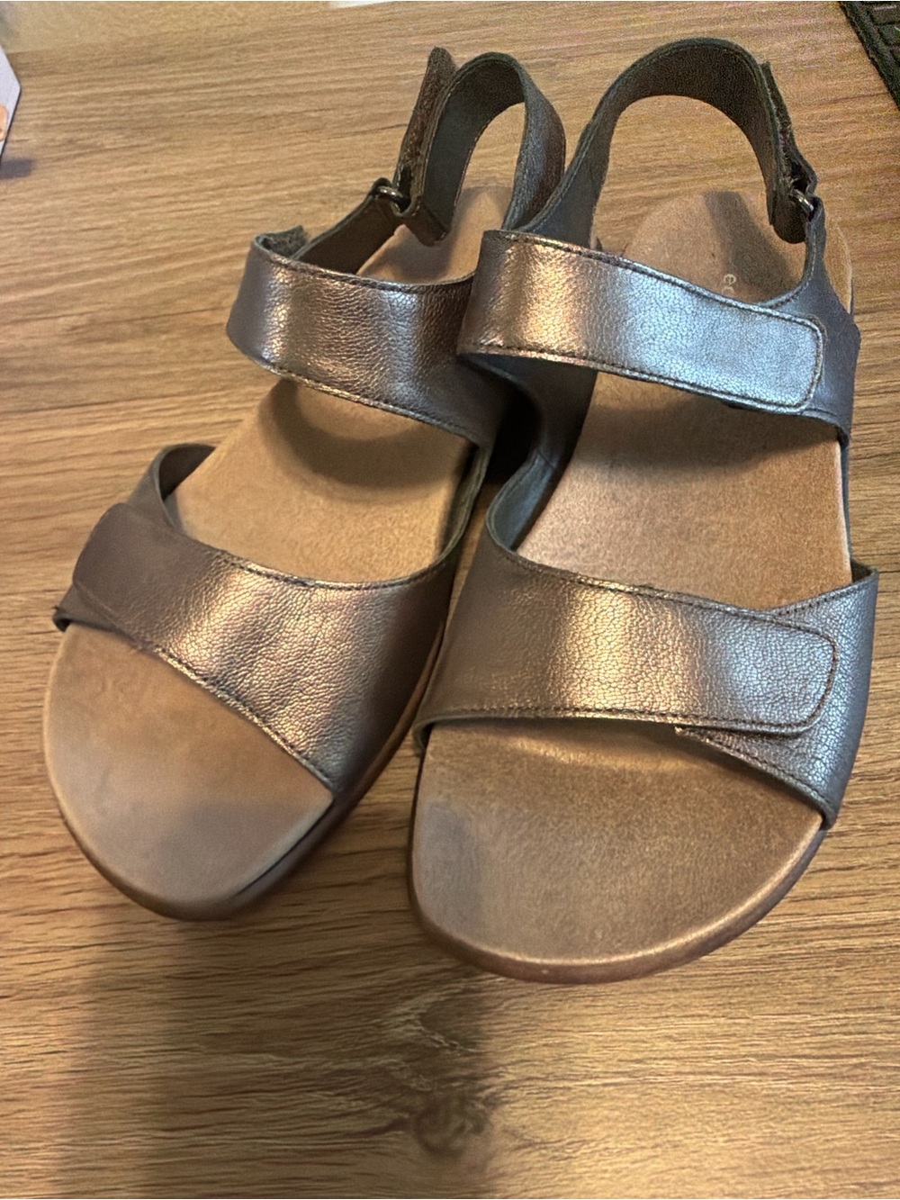Easy Spirit Metallic Bronze Adjustable Strap Sandals